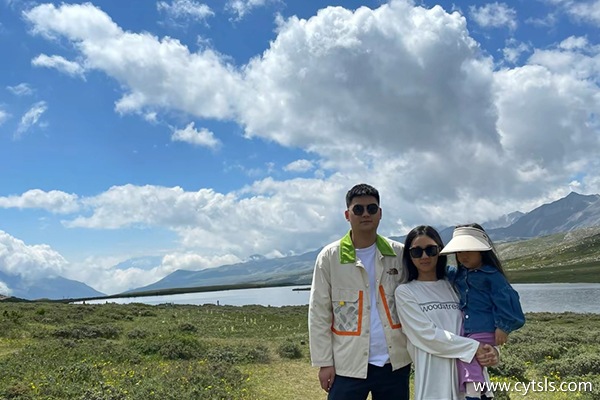到西藏旅游一家人要多少錢(qián)