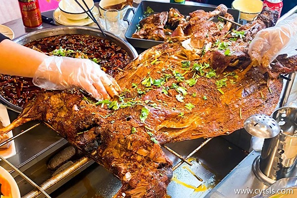五月一家人去西藏多少錢(qián)